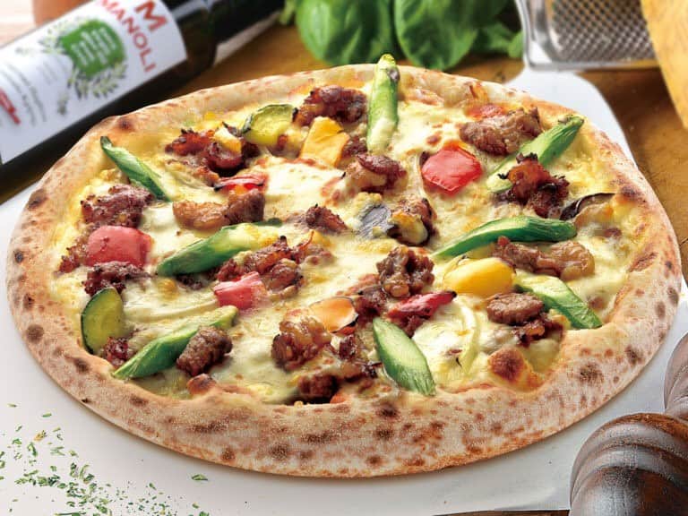 宅配ピザ「ナポリの窯」さんのインスタグラム写真 - (宅配ピザ「ナポリの窯」Instagram)「8月はピザで幕開けしませんか？⭐️﻿ 期間限定【とろ～りチーズの牛カルビピッツァ】は﻿ 炭火焼牛カルビと夏野菜をたっぷりチーズでお楽しみいただけます🧀﻿ 暑い日こそ、おうちでらくらくデリバリーオススメです！﻿ ﻿ #ナポリの窯 ﻿﻿﻿﻿﻿﻿﻿﻿﻿﻿﻿﻿﻿﻿ #ナポリ ﻿﻿﻿﻿﻿﻿﻿﻿﻿﻿﻿﻿﻿﻿ #ピザパーティー ﻿﻿﻿﻿﻿﻿﻿﻿﻿﻿﻿﻿﻿﻿ #ピザパ ﻿﻿﻿﻿﻿﻿﻿﻿﻿﻿﻿﻿﻿﻿ #ランチ ﻿﻿﻿﻿﻿﻿﻿﻿﻿﻿﻿﻿﻿﻿ #ディナー ﻿﻿﻿﻿﻿﻿﻿﻿﻿﻿﻿﻿﻿﻿ #🍕 #ピザ ﻿﻿﻿﻿﻿﻿﻿﻿﻿﻿﻿﻿﻿﻿ #ピッツァ﻿﻿﻿﻿﻿﻿﻿﻿﻿﻿﻿﻿﻿﻿ #宅配ピザ ﻿﻿﻿﻿﻿﻿﻿﻿﻿﻿﻿﻿﻿﻿ #デリバリーピザ ﻿﻿﻿﻿﻿﻿﻿﻿﻿﻿﻿﻿﻿﻿ #おいしい ﻿﻿﻿﻿﻿﻿﻿﻿﻿﻿﻿﻿﻿﻿ #美味しい ﻿﻿﻿﻿﻿﻿﻿﻿﻿﻿﻿﻿﻿﻿ #美味しいピザ ﻿﻿﻿﻿﻿﻿﻿﻿﻿﻿﻿﻿﻿﻿ #手作りピザ ﻿﻿﻿﻿﻿﻿﻿﻿﻿﻿﻿﻿﻿﻿ #アツアツ﻿﻿﻿﻿﻿﻿﻿﻿ #チーズ ﻿﻿﻿﻿﻿﻿﻿﻿﻿﻿﻿﻿﻿﻿ #イタリアン　﻿﻿﻿﻿﻿﻿﻿﻿﻿﻿﻿﻿﻿﻿ #パスタ ﻿﻿﻿﻿﻿﻿﻿﻿﻿﻿﻿﻿﻿﻿ #dinner ﻿﻿﻿﻿﻿﻿﻿﻿﻿﻿﻿﻿﻿﻿ #lunch ﻿﻿﻿﻿﻿﻿﻿﻿﻿﻿﻿﻿﻿﻿ #pizza ﻿﻿﻿﻿﻿﻿﻿﻿﻿﻿﻿﻿﻿﻿ #instagood ﻿﻿﻿﻿﻿﻿﻿﻿﻿﻿﻿﻿﻿﻿ #instafood ﻿﻿﻿﻿﻿﻿﻿﻿﻿﻿﻿﻿﻿﻿ #italian ﻿﻿﻿﻿﻿﻿﻿﻿﻿﻿﻿﻿﻿ #夏休み﻿」8月1日 13時59分 - napolinokama