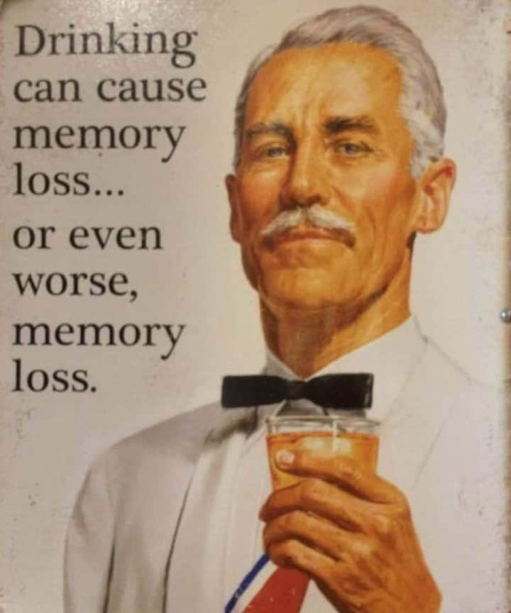 9GAGさんのインスタグラム写真 - (9GAGInstagram)「Did someone mention memory loss already?⠀ #9gag #drinking」8月1日 6時00分 - 9gag