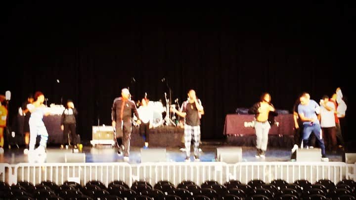 のインスタグラム：「Sound check... Mood : #Thankful "HereWeGoAgain" featuring Gentry Kozia」
