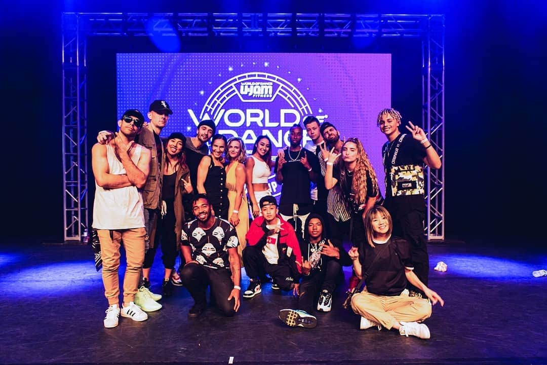 World of Danceさんのインスタグラム写真 - (World of DanceInstagram)「Star studded group shot from World of Dance Championships 2019!  #worldofdance  #wodchamps19 📷 @djshakee」8月1日 6時35分 - worldofdance