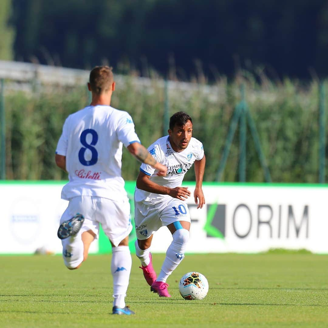 エンポリFCさんのインスタグラム写真 - (エンポリFCInstagram)「📸📸📸 Il Sassuolo supera 1-0 gli azzurri nell'amichevole di Vipiteno #SassuoloEmpoli #AltoAdigeAzzurro」8月1日 6時31分 - empoli_fc_official