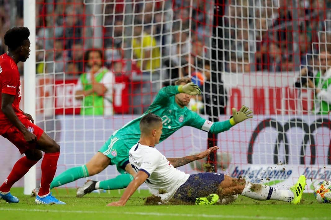 エリク・ラメラさんのインスタグラム写真 - (エリク・ラメラInstagram)「Great feeling for the team before the start of the season 💪👏 Buenas sensaciones para el equipo antes del comienzo de la temporada 💪👏 #coys #audicup2019 #ms17captain?😮🤣」8月1日 6時42分 - eriklamela