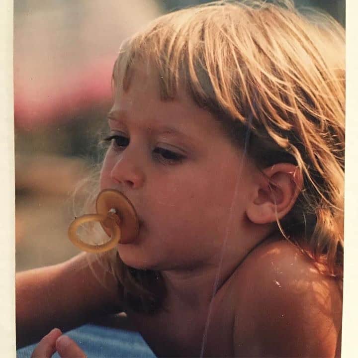 のインスタグラム：「Sometime a few years ago... #ciuccio #bestfriend」