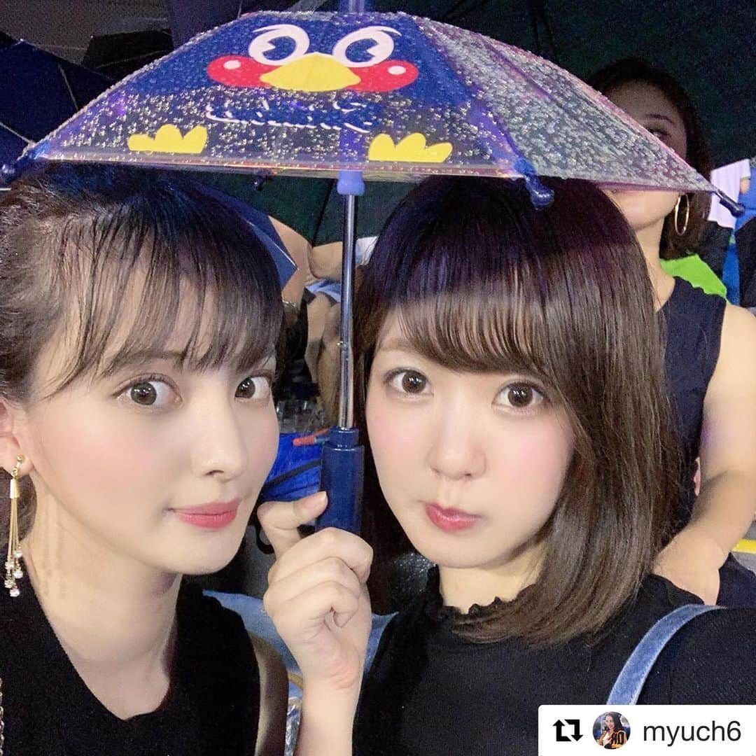 インスタ野球女子【公式アカウント】さんのインスタグラム写真 - (インスタ野球女子【公式アカウント】Instagram)「✩* 今回は#スワローズ女子 をご紹介していきます♡* ・ とっても美人さんですね💚💚 ・ @myuch6さんのアカウントも是非覗いてみてください✨* ・ インスタ野球女子ではプロ野球を観戦、応援している女性の方をRepostでご紹介させていただいています⚾* ・ みなさんも「#インスタ野球女子」をつけて投稿しよう！ 素敵な野球仲間が見つかるかも、、🙋！* ・ 素敵な投稿はリポストさせていただきます😘* ・ 次回もお楽しみに～～👋👋 ・ #スワローズ#ヤクルトスワローズ #スワローズ女子#つばめ女子 #神宮球場  #野球グッズ#野球観戦#ユニフォーム #可愛い#美人#美女#女の子 #スワローズファンと繋がりたい #野球好きな人と繋がりたい」8月1日 7時25分 - baseball_girl_89