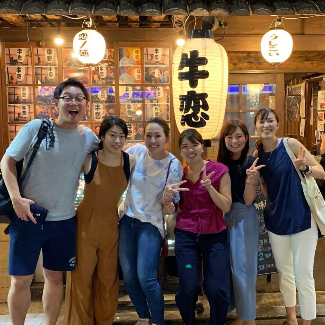 菊池沙都のインスタグラム：「🍖🍖🍖 この前は元&今のチームメイトのみんなで🤗💓 いつ会っても本当に本当に楽しい仲間たち。 . . . お気に入りのこのChampionTシャツが 夏になってやっと解禁🌞❤️ ヘビロテしますん🤤🎶 #仲間#チームメイト#アイスホッケー #tシャツ女子#tシャツ #Champion @champion  @champion_japan」
