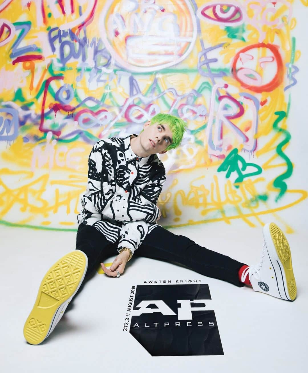 Alternative Pressさんのインスタグラム写真 - (Alternative PressInstagram)「You'd be paranoid too...if you knew what all of the graffiti on this backdrop that @awstenknight spray-painted himself meant! Collect all 3 Awsten Knight covers and learn all about the book that he wrote without any of us knowing (mind=blown), why he scrapped Friendly Reminder, what's on the horizon and WHO is really is. Grab all 3 collectible covers and dive into the mind of Awsten Knight ⁠ ALTPRESS.COM/NEWISSUE⁠ .⁠ Photographed by @ashleyosborn⁠ Styled by @joshmadden⁠ .⁠ ⁠ .⁠ #awstenknight #awsten #waterparks #parx #poppunk #poppunkmusic #youdbeparanoidtooifeveryonewasouttogetyou #hopelessrecords #alternativepress #altpress⁠」8月1日 7時40分 - altpress