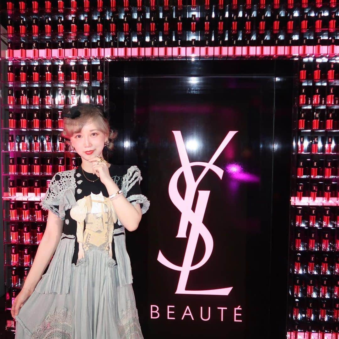 Etsuna otsukAさんのインスタグラム写真 - (Etsuna otsukAInstagram)「YSL Beauty 新作リップ💄発表会✨  ちぃぽぽちゃん可愛いすぎます❤️❤️ #ちぃぽぽ  #吉木千沙都  #yslbeauty」8月1日 8時02分 - etsunaotsuka