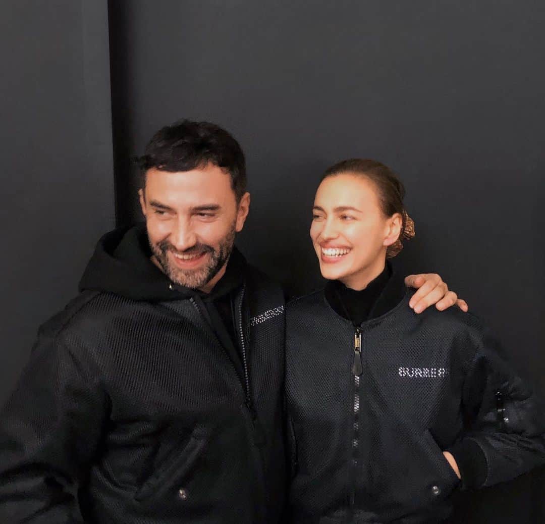 イリーナ・シェイクさんのインスタグラム写真 - (イリーナ・シェイクInstagram)「Through the tears, and laughter.. love you amore @riccardotisci17 Happy bday🖤 #Love #Family #Forever」8月1日 8時41分 - irinashayk