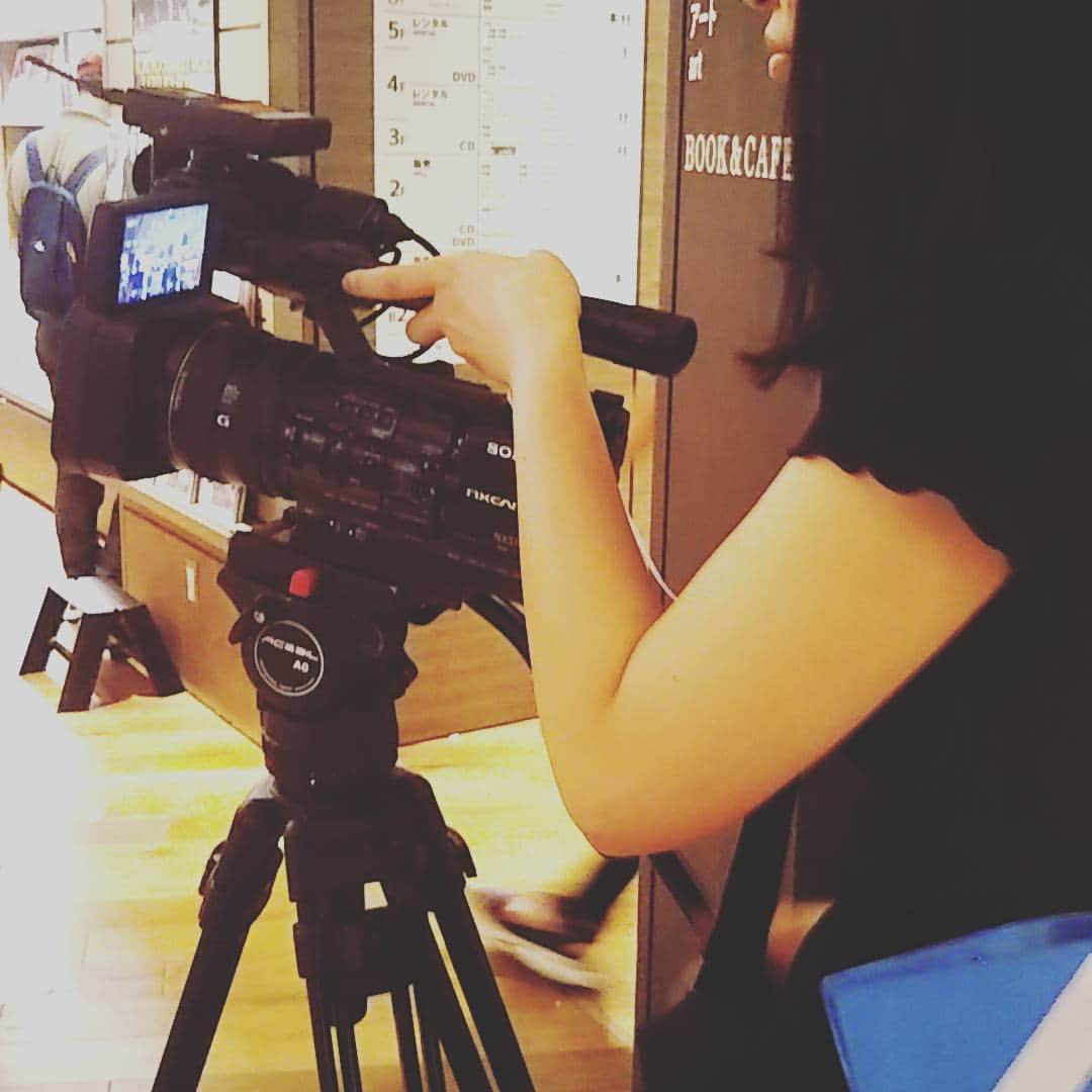 のインスタグラム：「ロケナウ。  放送は今日のスーパーJチャンネルで！  #渋谷 #浜崎あゆみ  #テレビ朝日」