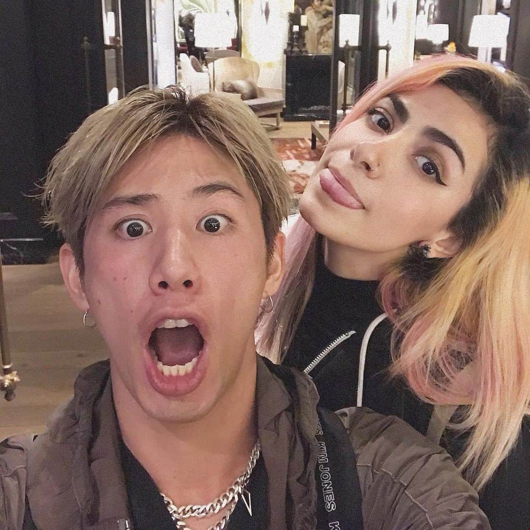ミランダ・イバネスのインスタグラム：「スペイン語を勉強して欲しいな🙃お願い！ @10969taka !」