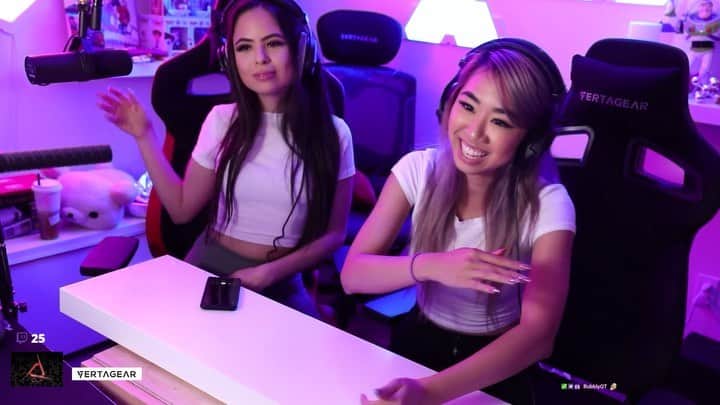 Steve Bitangaのインスタグラム：「🔴LIVE MUKBANG KARAOKE Night on my live stream yesterday with @amandacook.e & @ricekittynails 😂 !! LOL so much fun! Here’s a short clip of what went down! 😂 Add me on Twitch! Lots of fun things happening there! 🔴Twitch.com/Stevebitanga 🔴 Link in bio! Powered by @clxgaming 🙌🏽 💺 @vertagear 🙌🏽」