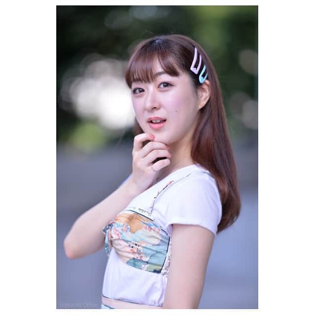 のインスタグラム：「🌺🌴🏖🐬🐳🍍🌴OHAZUNA🌻☀️🐚👙🍧🍦🍉 #izurinabnk48 #izutarinabnk48 #rinaizutabnk48 #izurinacgm48 #izurina #izutarina #伊豆田莉奈 #いずりな #bnk48 #cgm48」