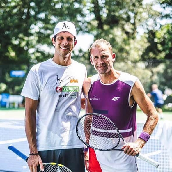 マルセロ・メロさんのインスタグラム写真 - (マルセロ・メロInstagram)「Semi final aqui em Washington:) ! Belo jogo hj por aqui, vaaaamo q vaaamo. Próxima rodada só no Sábado. . . @centauroesporte @itambe @meubmg @taroiigroup @orfeucafes #cbt #somostodosgirafa」8月1日 12時20分 - marcelomelo83