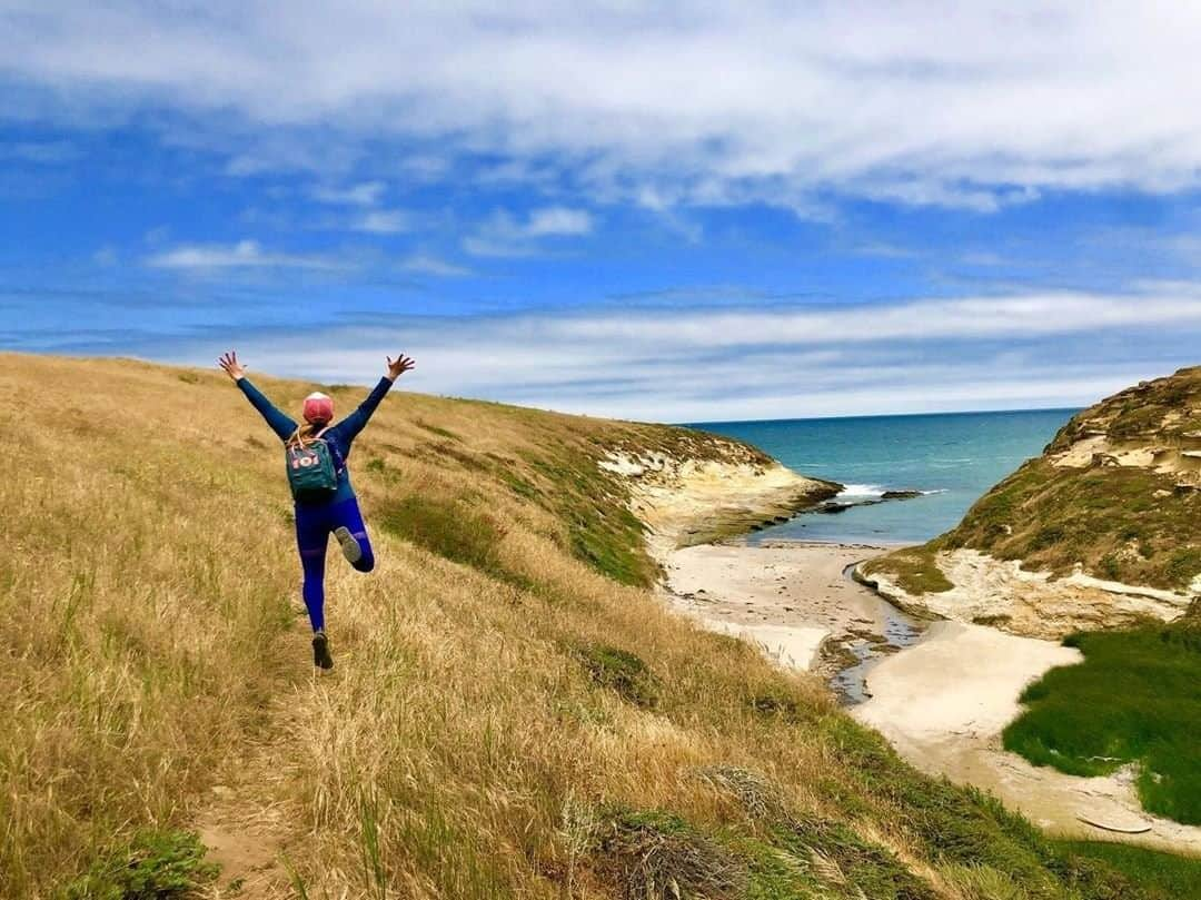 REIさんのインスタグラム写真 - (REIInstagram)「Spread your arms wide to greet the day.  Photo: @thesusiekara in Channel Islands National Park, #California. #OptOutside」8月1日 22時01分 - rei