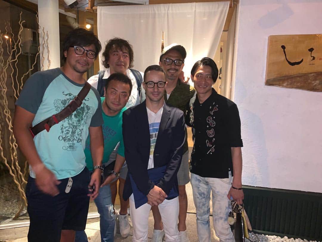 のインスタグラム：「Soccer vs horseracing . Soccer legend Shinji Ono and Hiroyuki Kobayashi vs Matsuda Daisaku and myself #小林宏之 #小野伸二」