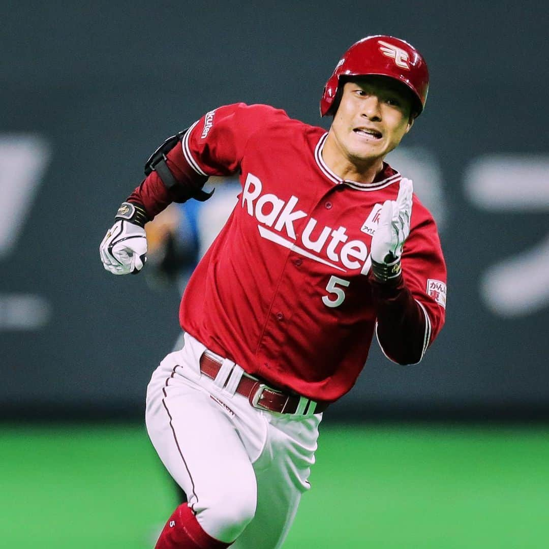 東北楽天ゴールデンイーグルスさんのインスタグラム写真 - (東北楽天ゴールデンイーグルスInstagram)「⚾️ ⚾️F 1-3 E⚾️ 投打が噛み合ってカード勝ち越し‼️ 浅村選手が先制タイムリーで今日も初回に仕事👍🏼 そして1点リードの9回に23号ソロで勝負を決めた‼️ 守備でも7回にスーパープレーで失点を許さず👏🏼 茂木選手は勝ち越しタイムリーを含む3安打猛打賞👑 2番手辛島選手は3回無失点でチームトップの7勝目✨ 松井選手は危なげなく三者凡退で28セーブ目🤩 #rakuteneagles #RESTART #日本一の東北へ #浅村栄斗 #茂木栄五郎 #辛島航」8月1日 22時03分 - rakuten_eagles