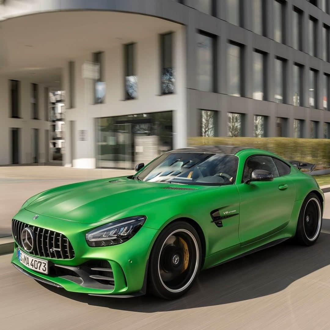 Mercedes AMGさんのインスタグラム写真 - (Mercedes AMGInstagram)「[Fuel consumption combined: 12.4 l/100km | CO2 emissions combined: 284 g/km]  The mere sight of the Mercedes-AMG GT R is enough to stoke a fiery passion for Driving Performance in your heart.  #MercedesAMG #AMG #GTR #DrivingPerformance #Power #Passion #Mercedes #AMG🔥 #Luxury #CarsofInstagram #InstaCar #Lifestyle」8月1日 22時15分 - mercedesamg