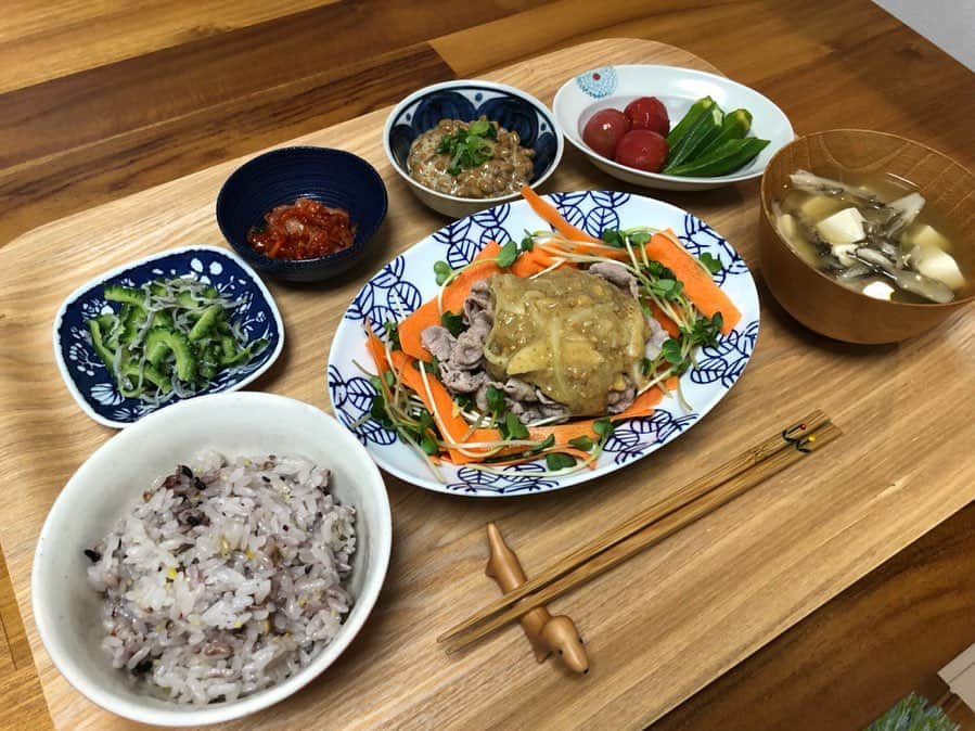鮫島彩のインスタグラム：「最近の夕食🍴 ・ ・ #食事だけでは勝てないけれど #食事で負けることはある #アスリート飯  #たまに吉野家挟むよ」