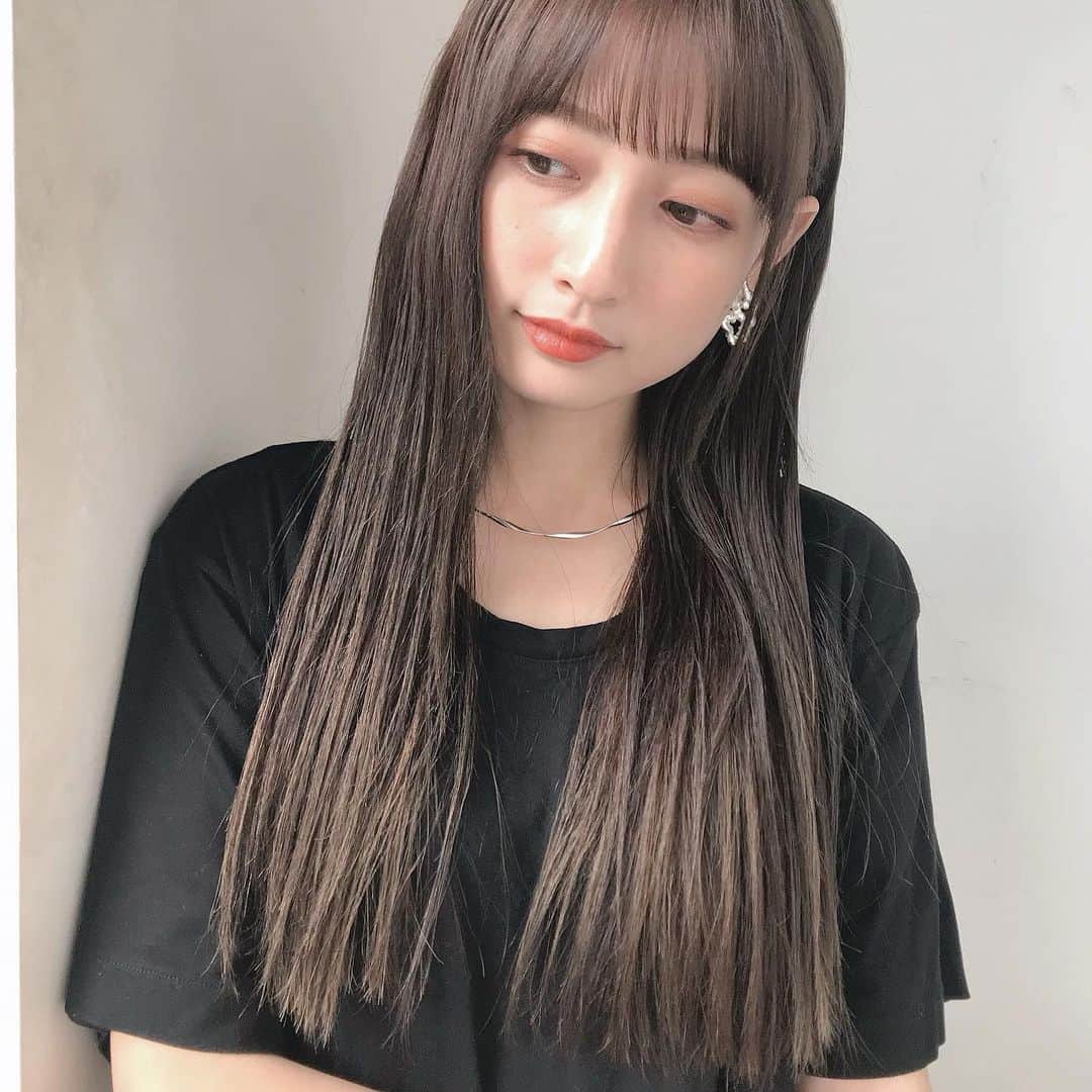 kaneshima ayaさんのインスタグラム写真 - (kaneshima ayaInstagram)「✂︎ hair @yuuuuuji_h  前髪カットとカラーしてもらったよ✌︎ カラーは久々暗めに🙈💭 前髪はすぐ伸びるから短めに✂︎--- ありがとうございました👦🏻」8月1日 22時28分 - ayaaa0214