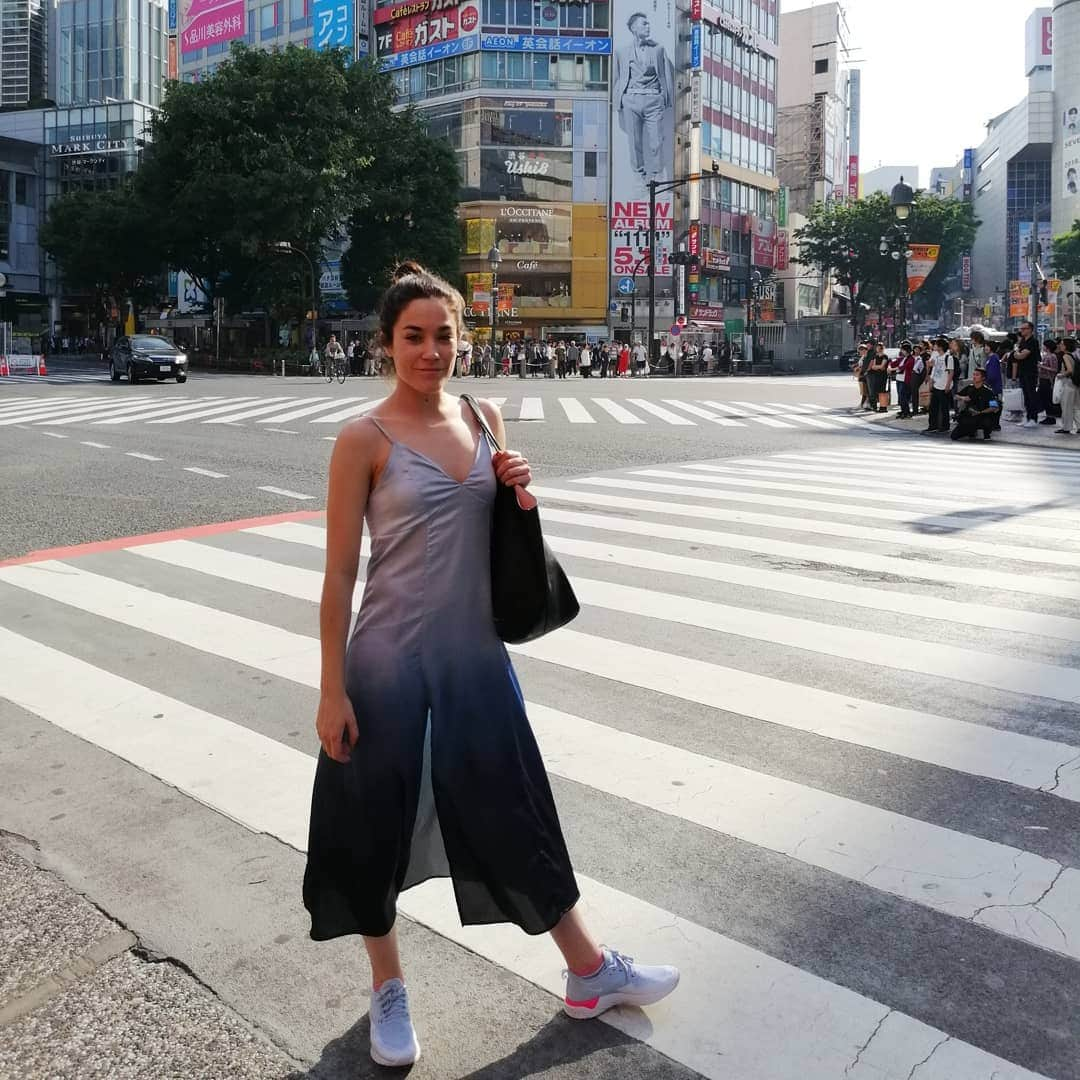 セリア・ロブレドさんのインスタグラム写真 - (セリア・ロブレドInstagram)「#tbt to 🎌 cause mi 彼氏 is enjoying Japan and I wish I was there too ❤」8月1日 22時44分 - celia_robledo