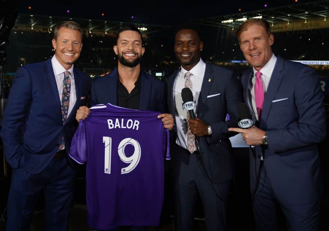 ファーガル・デヴィットさんのインスタグラム写真 - (ファーガル・デヴィットInstagram)「⚽️ @fs1 @mls @orlandocitysc」8月1日 22時49分 - finnbalor