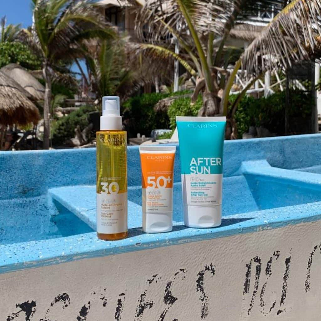 Clarins Españaさんのインスタグラム写真 - (Clarins EspañaInstagram)「¿Piel protegida e hidratada al sol? 💧☀️ ¡@meryturiel tiene la clave!  Los nuevos tratamientos solares Clarins hidratan tu  piel mientras la protegen de los efectos nocivos del sol. 🌿  #Clarins #SolaresClarins」8月1日 23時02分 - clarinsespana