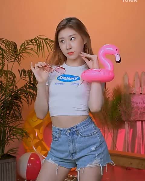 チェリョンのインスタグラム：「Best Part ❤️❄️ — 190801 | © 1theK ↬#Chaeryeong #ITZY #채령 #있지 ♡彡」
