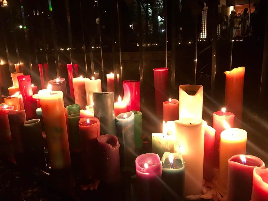 吉野史桜さんのインスタグラム写真 - (吉野史桜Instagram)「軽井沢にてキャンドルナイト🕯✨ #軽井沢 #キャンドルナイト #キャンドル #ろうそく #ランタン #軽井沢高原教会」8月1日 23時11分 - shionyoshino