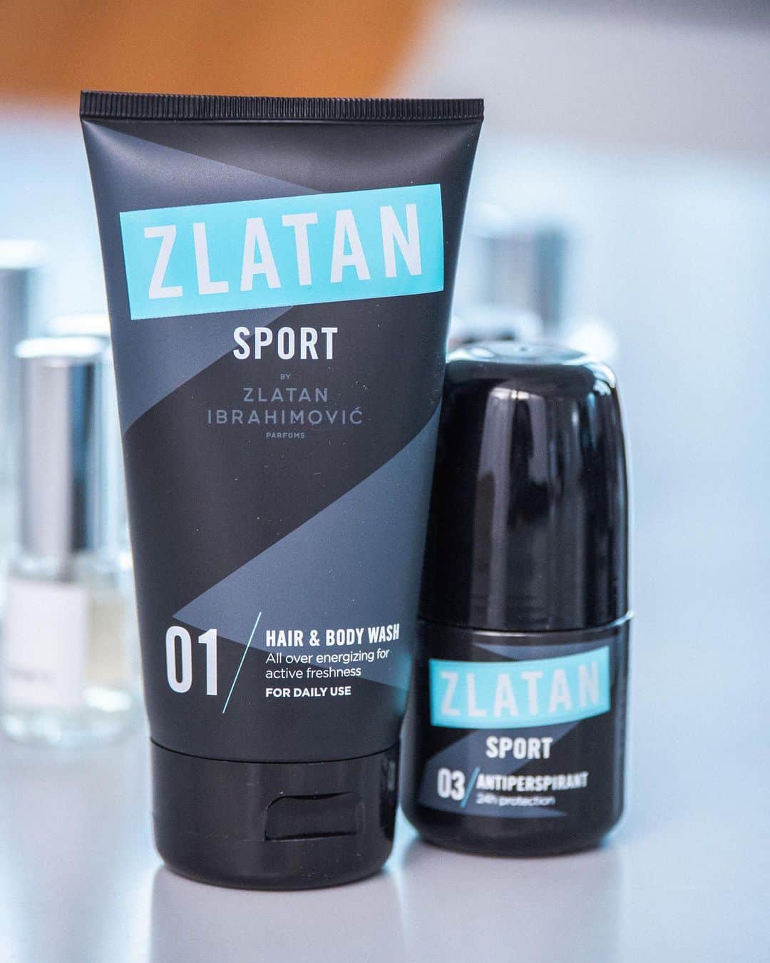 Zlatan Ibrahimović Parfumsさんのインスタグラム写真 - (Zlatan Ibrahimović ParfumsInstagram)「The perfect duo for your bag after that good workout - Zlatan Sport Hair & Body Wash and Zlatan Sport Antiperspirant.  #zlatansport #zlatanibrahimovicparfums #therightroutine」8月1日 23時14分 - zlatanibrahimovicparfums