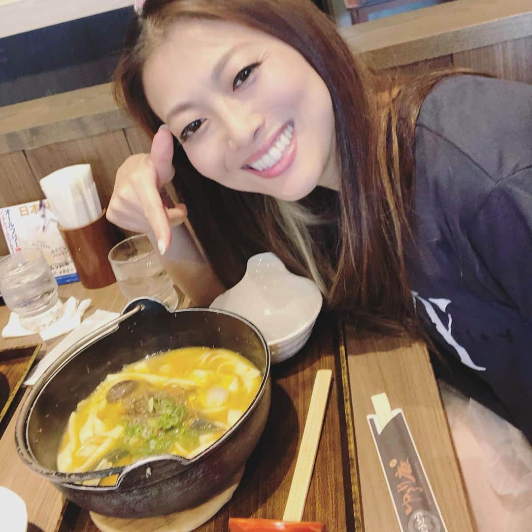 Liaさんのインスタグラム写真 - (LiaInstagram)「午前中で撮影は全部終了〜！！！🎉ほうとう食べて帰らなきゃ😆優しい味で疲れた体に染みます😌we finished the photo shooting before noon! The last thing I’ve gotta do is to eat Houtou before leaving Yamanashi😊  #ほうとうランチ #優しい味 #かぼちゃ」8月1日 14時20分 - lia_vocalist