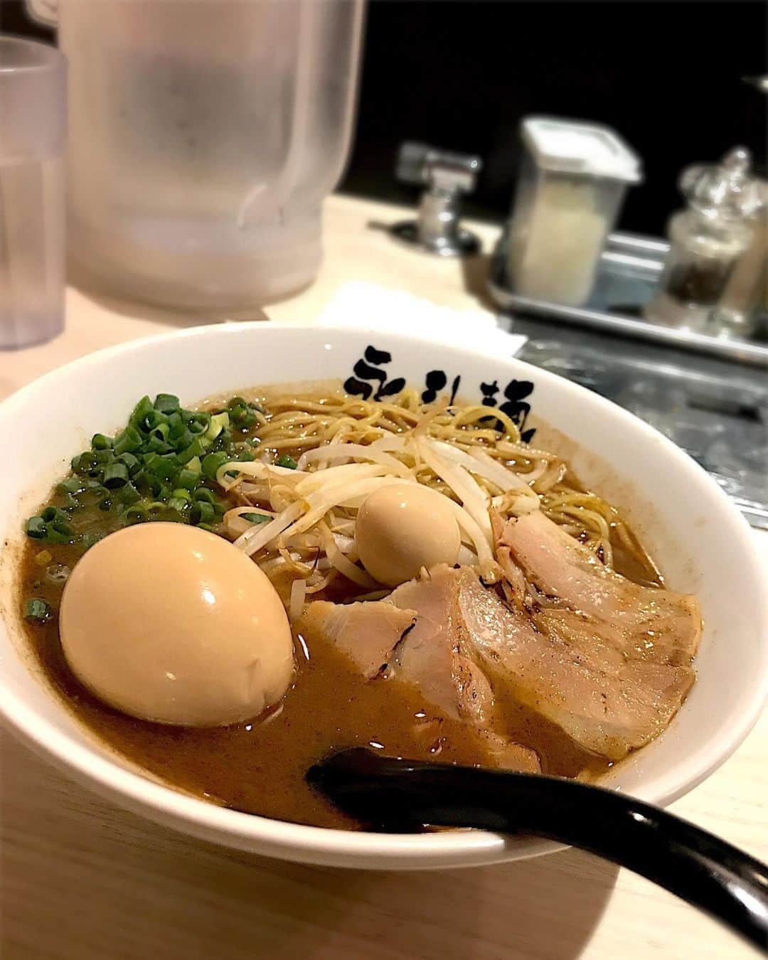 森彩奈江さんのインスタグラム写真 - (森彩奈江Instagram)「暑い😣💦 けれどラーメン屋さんについつい入ってしまった🍜 初めてのサンマらーめん美味しかった😆✨✨ #永斗麺 #サンマらーめん  #汗かきながららーめん  #ラーメン #ラーメンだいすき #noodlegram #noodlelovers #ramen #濃厚な味 #後を引くスープ」8月1日 14時21分 - sanaemori_jpba429