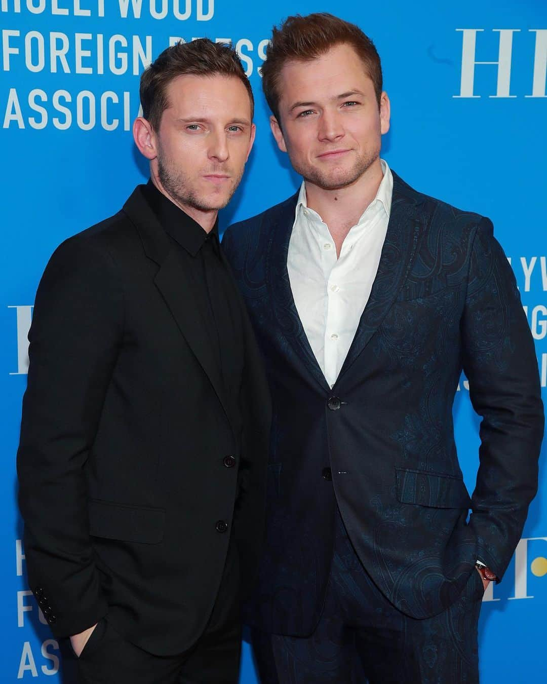 Just Jaredさんのインスタグラム写真 - (Just JaredInstagram)「@rocketmanmovie costars Jamie Bell & @taron.egerton hit the red carpet together for the Hollywood Foreign Press Association’s Grants Banquet! #TaronEgerton #JameBell Photos: Getty」8月1日 14時47分 - justjared