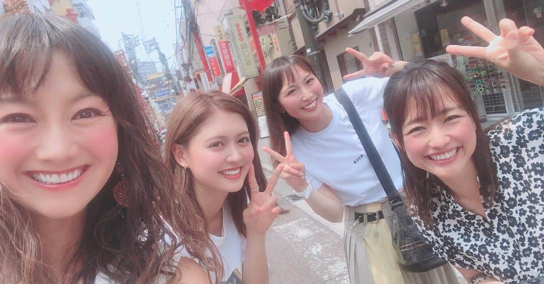 福島和可菜さんのインスタグラム写真 - (福島和可菜Instagram)「今日は、女子会してます🎵（笑）  撮影ですが、撮影と言う事をもはや忘れてるー🤣（笑）  どんな繋がりか、わかる方にはわかるかな🥰  #美女揃い #ムフフ #彼方茜香 ちゃん #松元絵里花 ちゃん #松尾智佳子 ちゃん #女子会 #アクティブ女子 #ロケ #人生 #enjoy #beautiful #写真 #love #fishing #girl #❤」8月1日 14時57分 - fukushimawakana