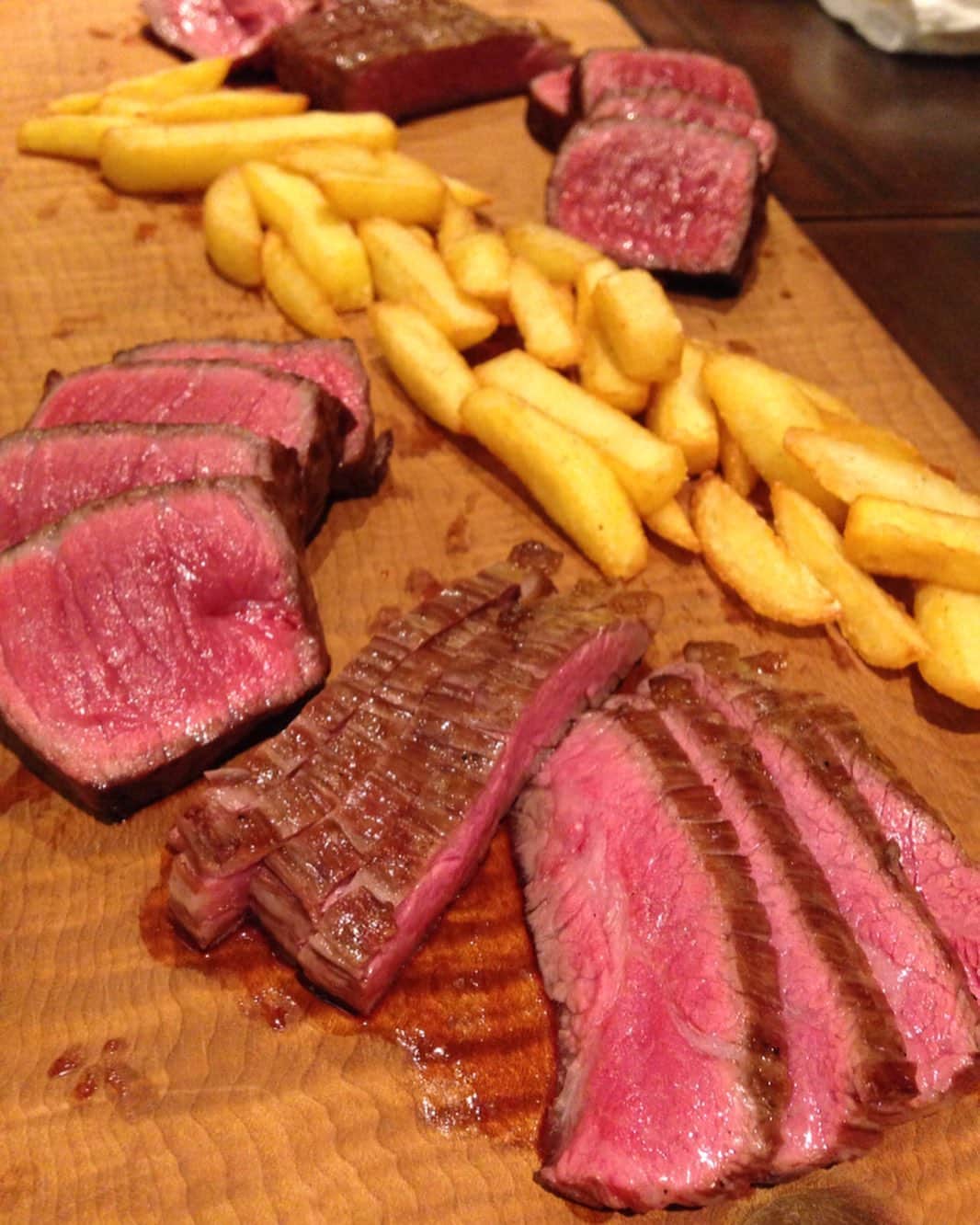 "TERIYAKI" テリヤキ編集部のグルメインスタ