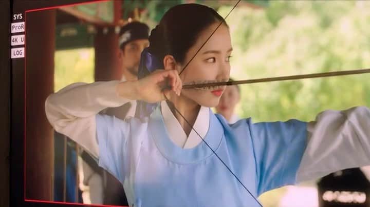 シン・セギョンのインスタグラム：「오늘 밤 8시 55분에도 구해령❣️」