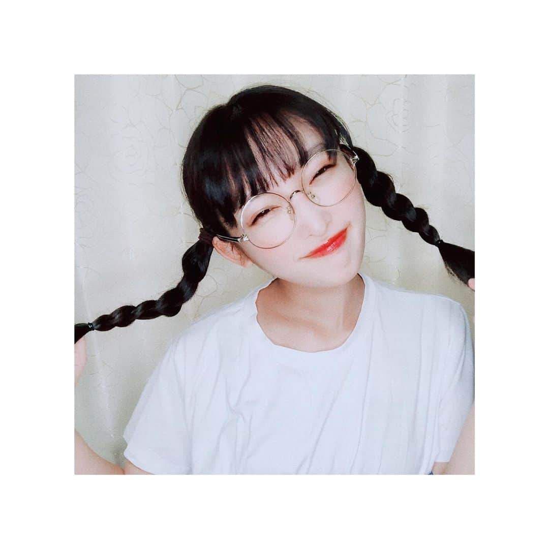 みなみのインスタグラム：「今日からTikTok毎日投稿にだ〜🥟👧🏻ﾜｰｲ」