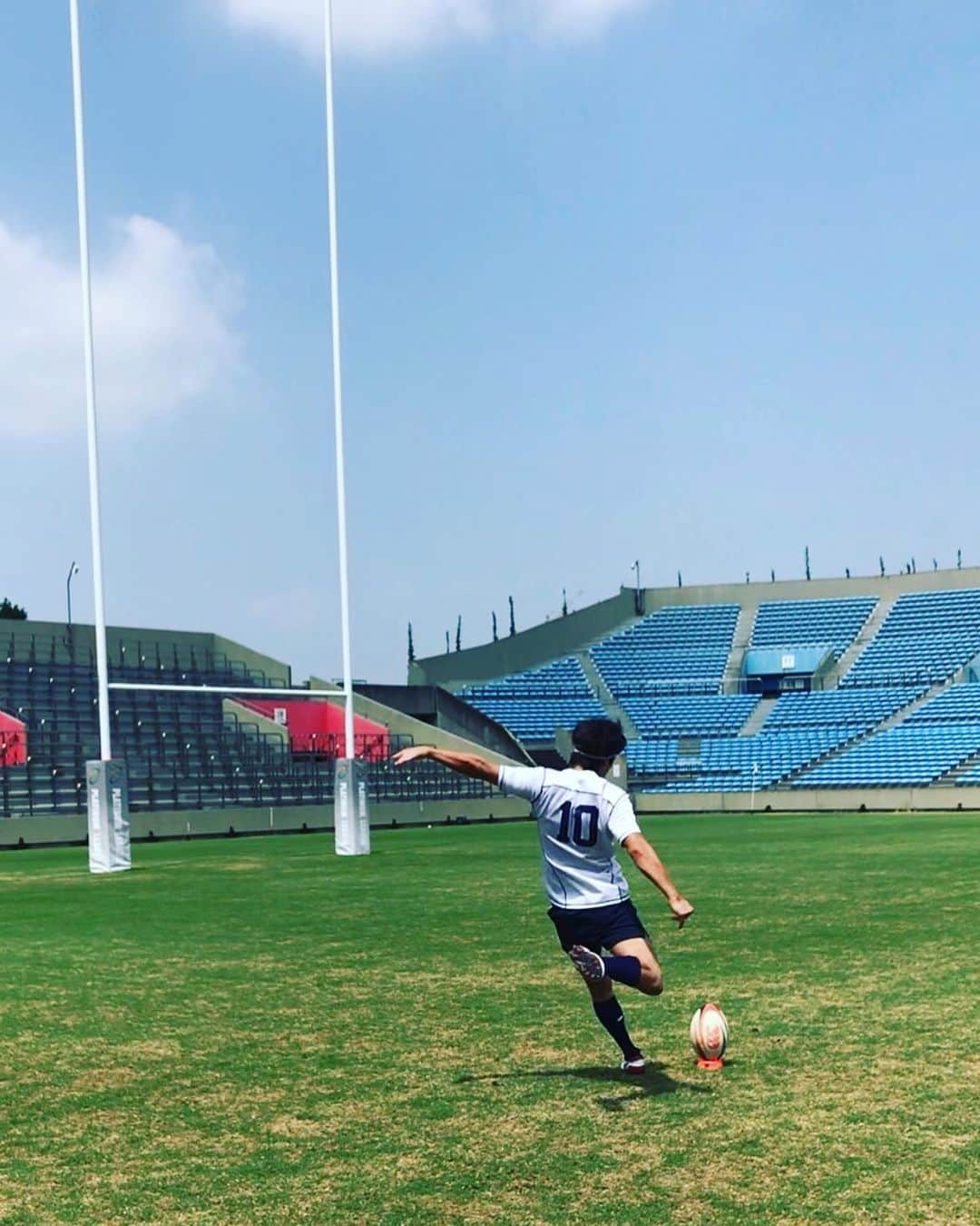 佐伯大地さんのインスタグラム写真 - (佐伯大地Instagram)「﻿ 撮影撮影🏉﻿ ﻿ ﻿ #ノーサイドゲーム﻿ #サイクロンズ﻿ #スタンドオフ﻿ #合間に﻿ #キック練」8月1日 17時52分 - saeki_daichi_official