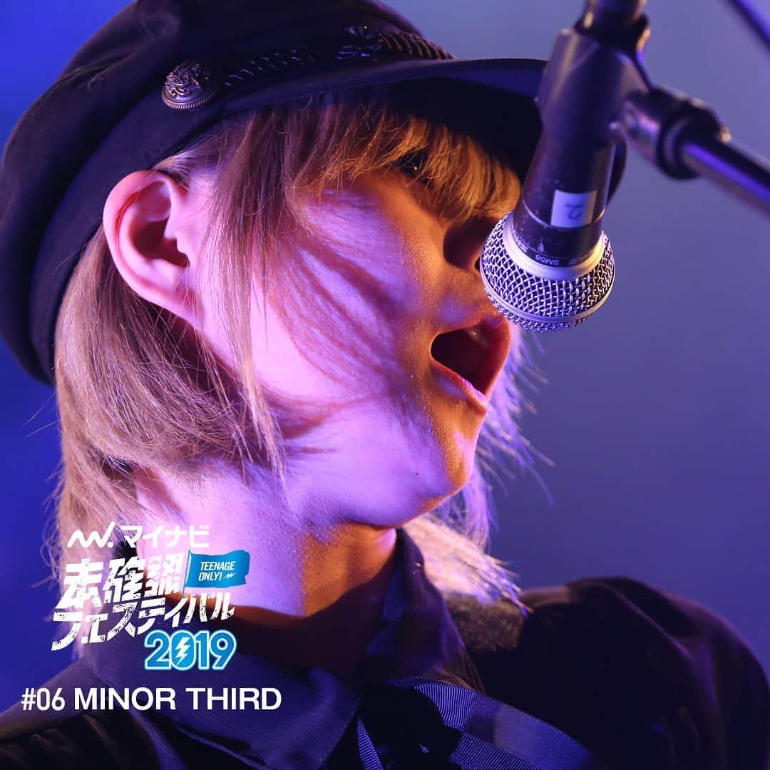 未確認フェスティバルのインスタグラム：「MINOR THIRD #東京都 ！ #4ピースバンド ！ 危うさ満点、狂気にも似た異彩を放つ4ピースロックバンド。Vo.長嶋水徳がステージに立った時の存在感、静寂のあとに訪れる激しいバンドサウンドの美しさたるや…！ダークでディープな世界観に酔いしれてほしい‼️﻿ ﻿ ﻿ ⬇️ファイナルステージ詳細⬇﻿﻿ 8月25日（日）﻿﻿ 東京 新木場 STUDIO COAST﻿﻿ 入場無料、出入り自由﻿﻿ まだ"未確認"な10代アーティストに加え、﻿ゲストアーティストとして【 CHiCO with HoneyWorks 】先生🎶﻿楽しみに待っていてくれ✨﻿﻿ ﻿ ﻿ #未確認 #マイナビ未確認フェスティバル2019 #ライブ #ファイナリスト #新木場スタジオコースト #夏フェス #音楽 #10代アーティスト#東京 #tokyo #入場無料」