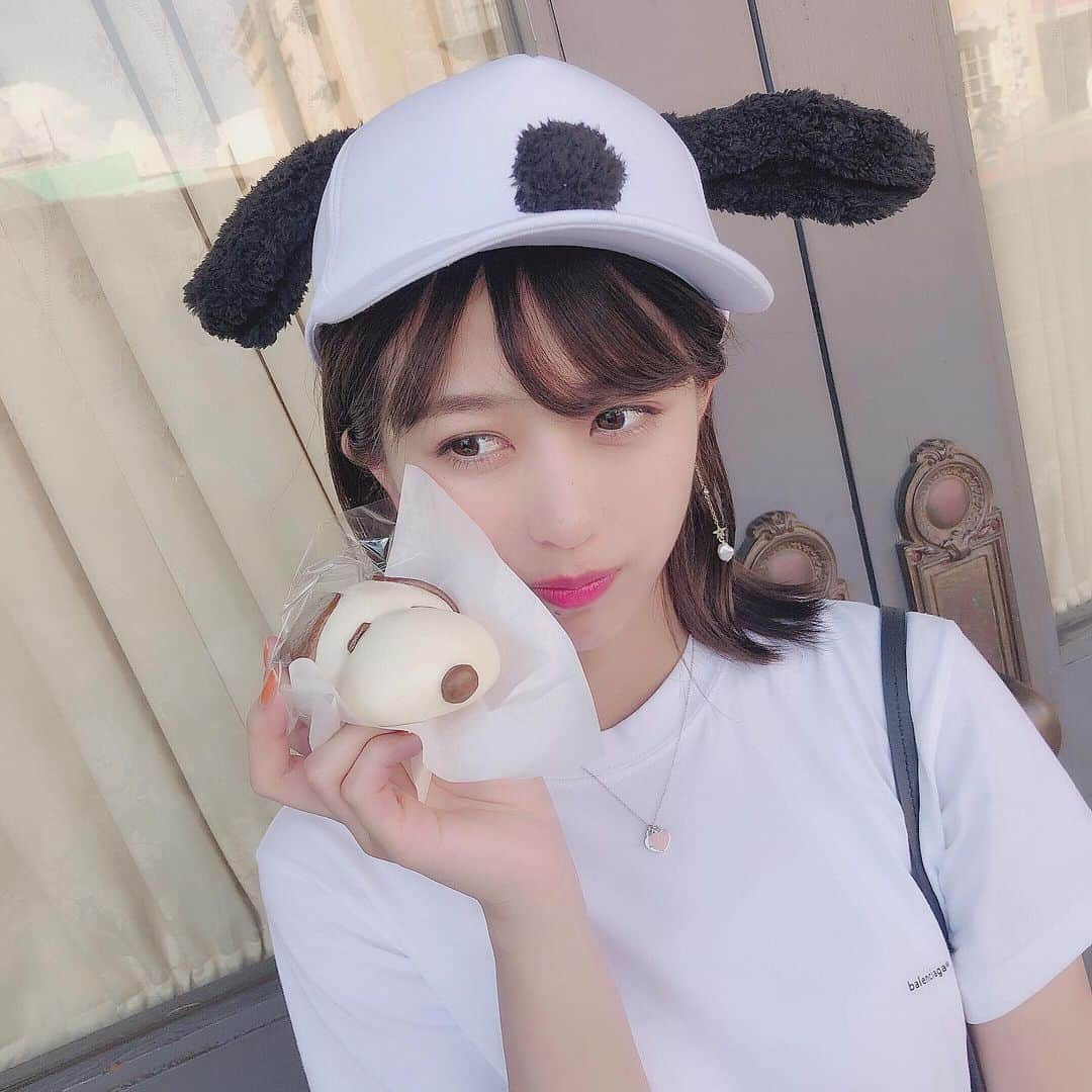 篠崎彩奈さんのインスタグラム写真 - (篠崎彩奈Instagram)「_ 実は最近親友と関西へ旅行に行きました☺️✌️💞 お仕事ではよく行くけど プライベートでは久々！ . #USJ に久しぶりに行けた〜！ スヌーピーの帽子かぶりました スヌーピーまん食べて共食い😋 #スヌーピー #スヌーピーコーデ #関西旅行 #大阪旅行 #ユニバ #ユニバコーデ #ユニバーサルスタジオジャパン」8月1日 18時29分 - ayana.s_official