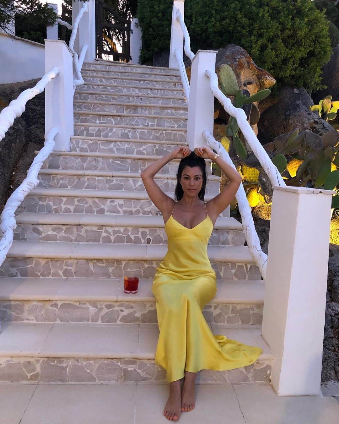 コートニー・カーダシアンさんのインスタグラム写真 - (コートニー・カーダシアンInstagram)「gialla 💛」8月1日 18時33分 - kourtneykardash