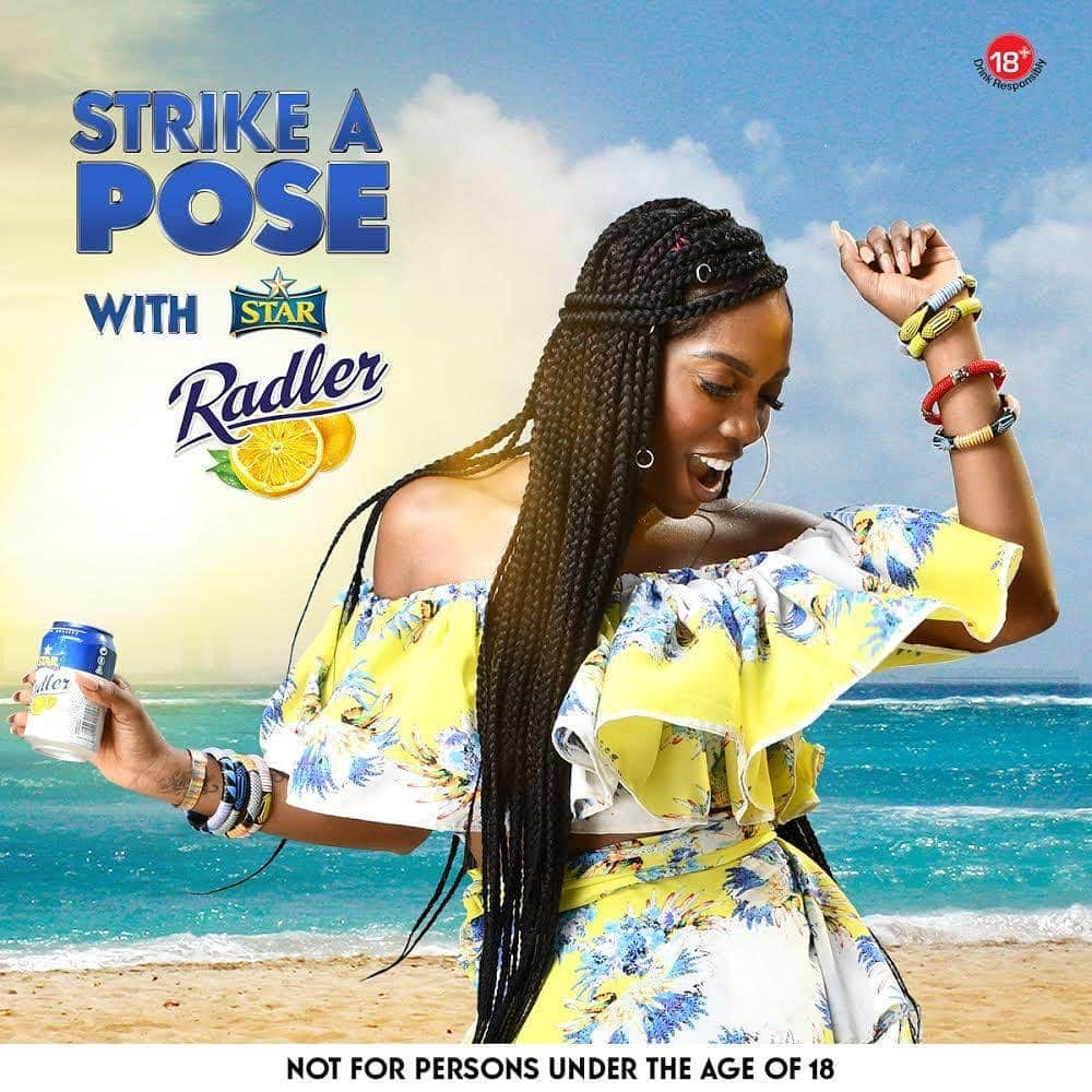 ティワ・サヴェージさんのインスタグラム写真 - (ティワ・サヴェージInstagram)「Another double delight from Star Radler, 10 of my super fans have a chance to win something exciting. Head over to @Star_radler for more details.  Goodluck 😁」8月1日 18時57分 - tiwasavage