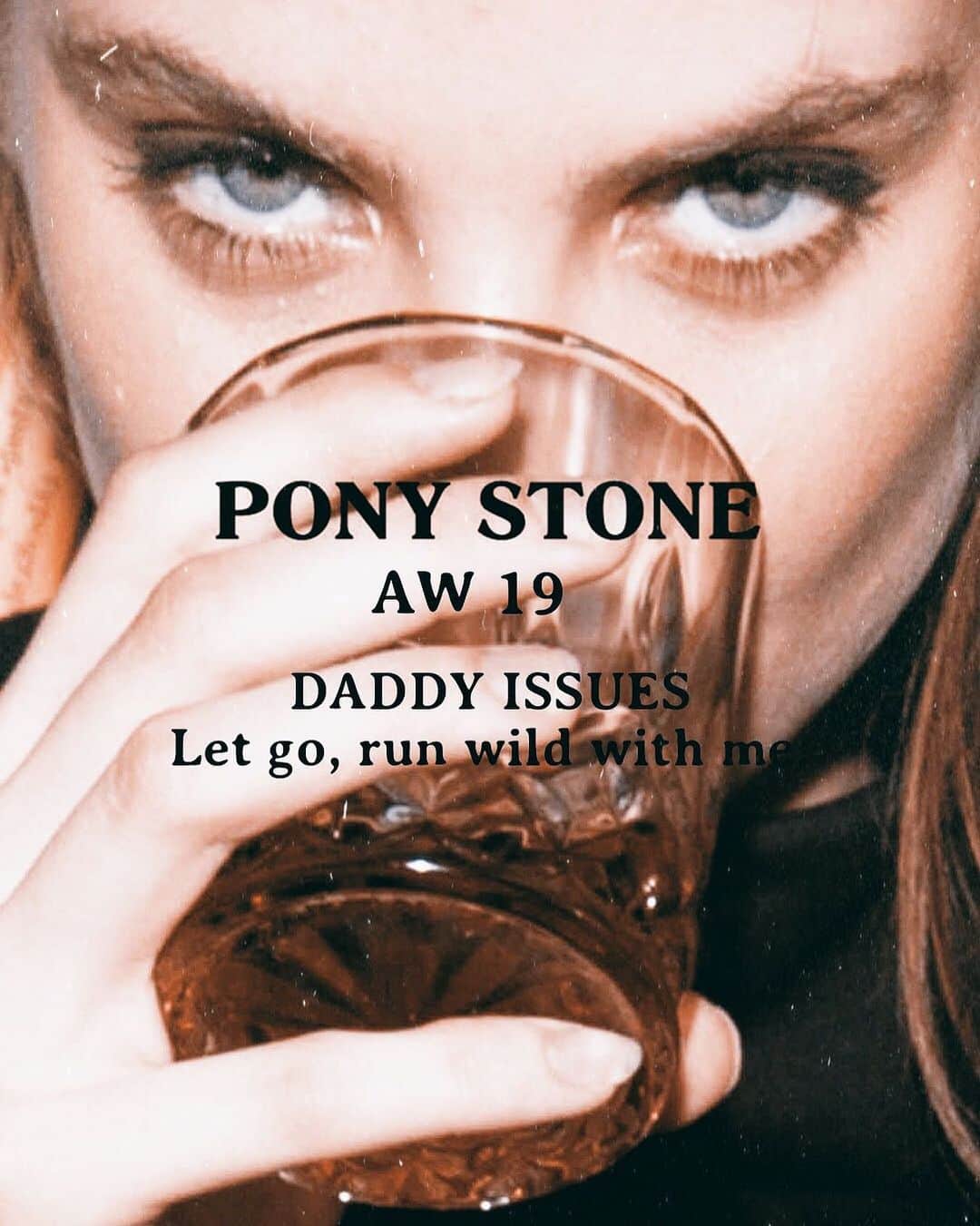 PONY STONEさんのインスタグラム写真 - (PONY STONEInstagram)「PONY STONE AW19 DADDY ISSUES Photographed by @jeeraw  Style by @ponystone  Make up @pre_pk  Hair @cherriehairstyle  Model Vivien/ Poison #ponystone #ponystoneaw19」8月1日 19時04分 - ponystone_official