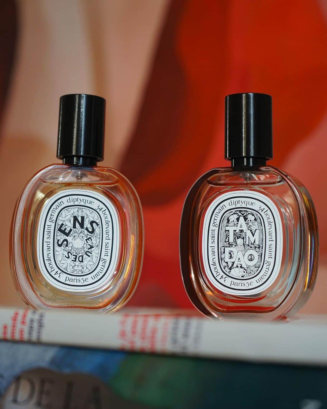 のインスタグラム：「Tam Dao & Eau des Sens are on the same page if ever paired... #diptyque #scentpairing #eaudessens #tamdao」