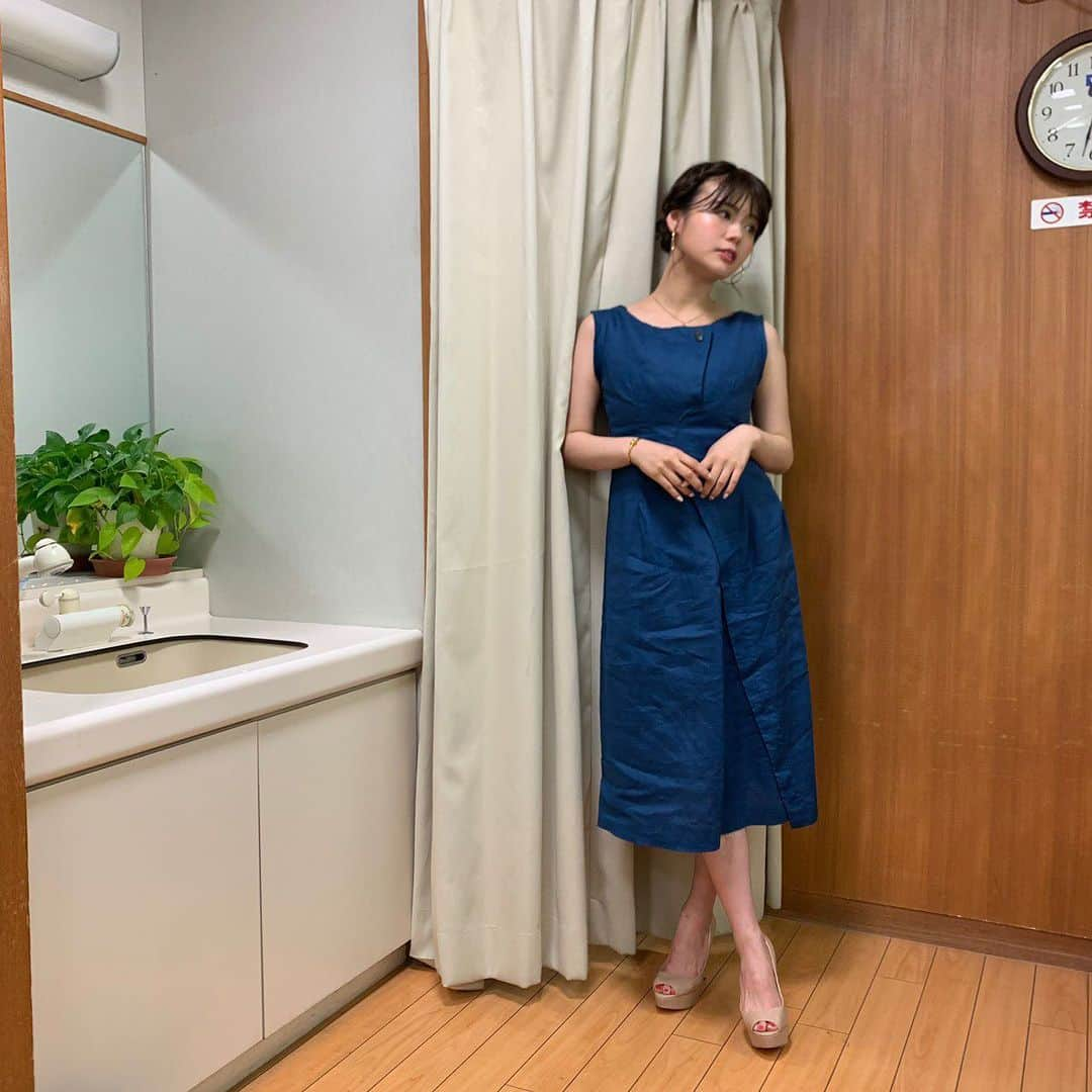 井口綾子さんのインスタグラム写真 - (井口綾子Instagram)「・ 最近の TBS @business_click 衣装です！ 全然あげられてなかった😭 1枚目... @apuweiser_official  2枚目... #naokitakizawa 3枚目... @cosstores  のものです☺️ 衣装撮る時顔そっぽ向きがち🙄  明日も00:15〜ビジネスクリックみてください💖」8月1日 19時34分 - ayako_inokuchi