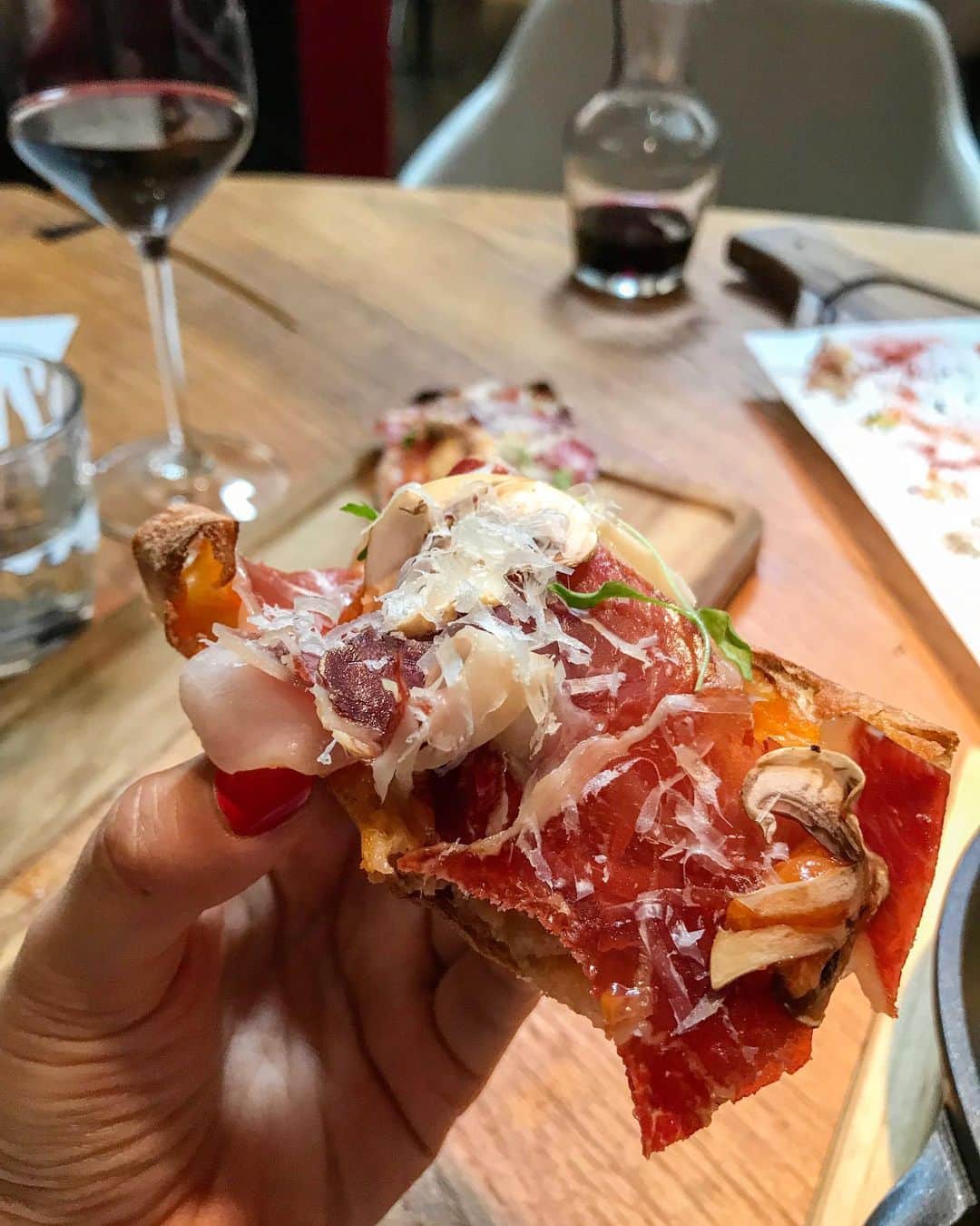 Eat With Steph & Coさんのインスタグラム写真 - (Eat With Steph & CoInstagram)「Jamon my friends, come join me at my new found Basque food heaven!!! No regrets for the amount of iberico ham I ate here, because it was DELICIOUS. @enekolondon coming in strong with their new brunch menu.. that basque style scrambled eggs, aka iberico ham, potatoes and scrambled egg was mad. Comfort food done right 💯  And that egg yolk tempura.. not clue how they managed that but insanely indulgent by worth every penny. And don’t get me started on the crystal bread and iberico ham.. yeah I devoured that in a continuous few bites cos I couldn’t stop.  Some seriously good food, but no surprise because the Basque people really know how to eat. And drink, of course. Highly highly recommended! 📷 @verna.banana #invite #basque #spanish #spanishfood #tapas #pintxos #iberico #jamon #sogood #comfortfood #brunch #recommended」8月1日 19時39分 - eatwithsteph_ldn