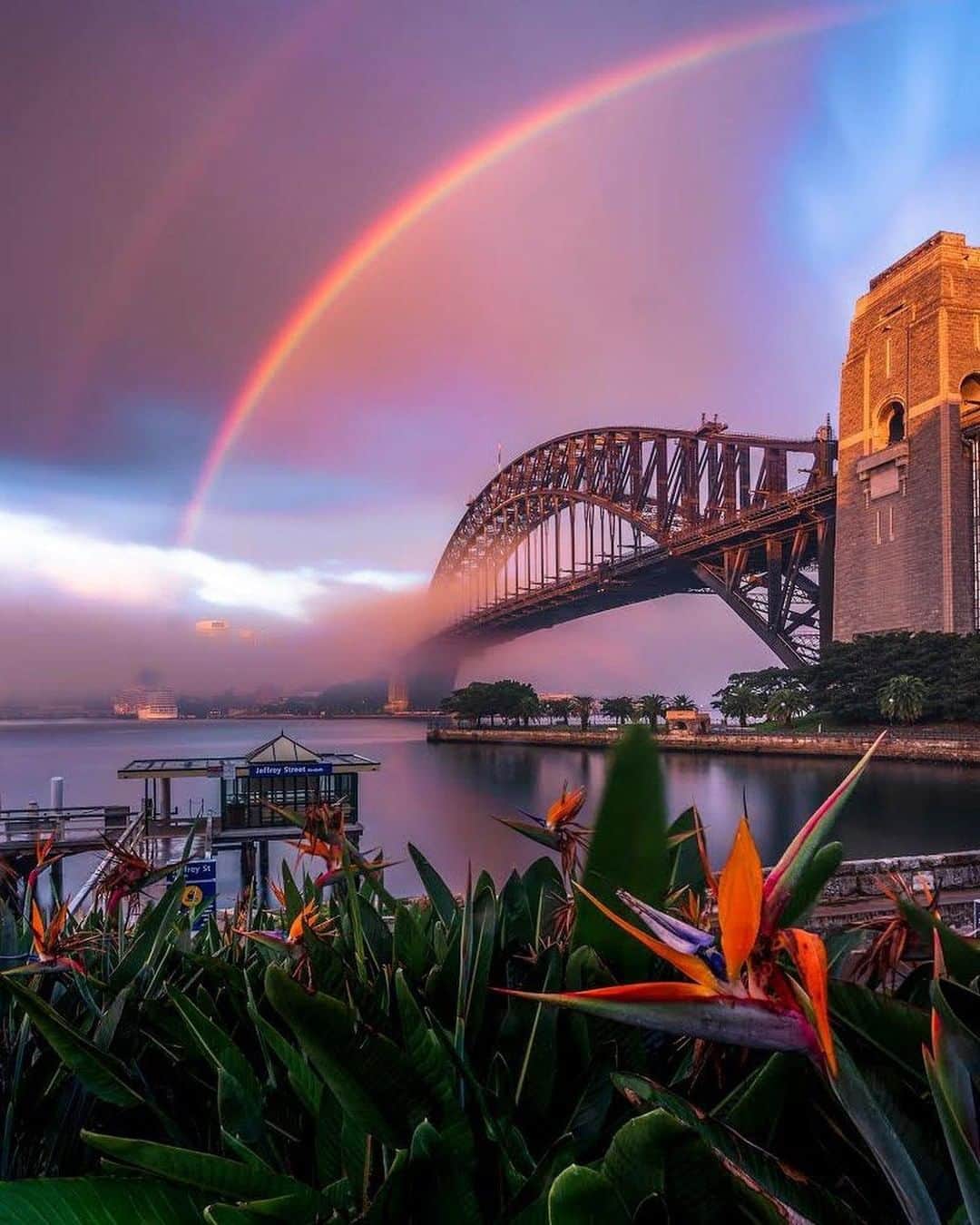 Australiaさんのインスタグラム写真 - (AustraliaInstagram)「Just when we thought @sydney couldn’t get more magical on a foggy morning. 🌈🌈 @rmd_imagery was treated to this spectacular sky show at #SydneyHarbour just after #sunrise; what a way to start the day! This spot at Jeffrey Street Wharf on the northern end of the #SydneyHarbourBridge has an amazing vantage point looking back at the city, including the iconic #SydneyOperaHouse. After spending some time enjoying the views from here, you can either catch a ferry back into the city, or better yet, walk across the bridge for more killer views along the way.  #seeaustralia #newsouthwales #ilovesydney #travel #naturephotography #doublerainbow」8月1日 20時00分 - australia