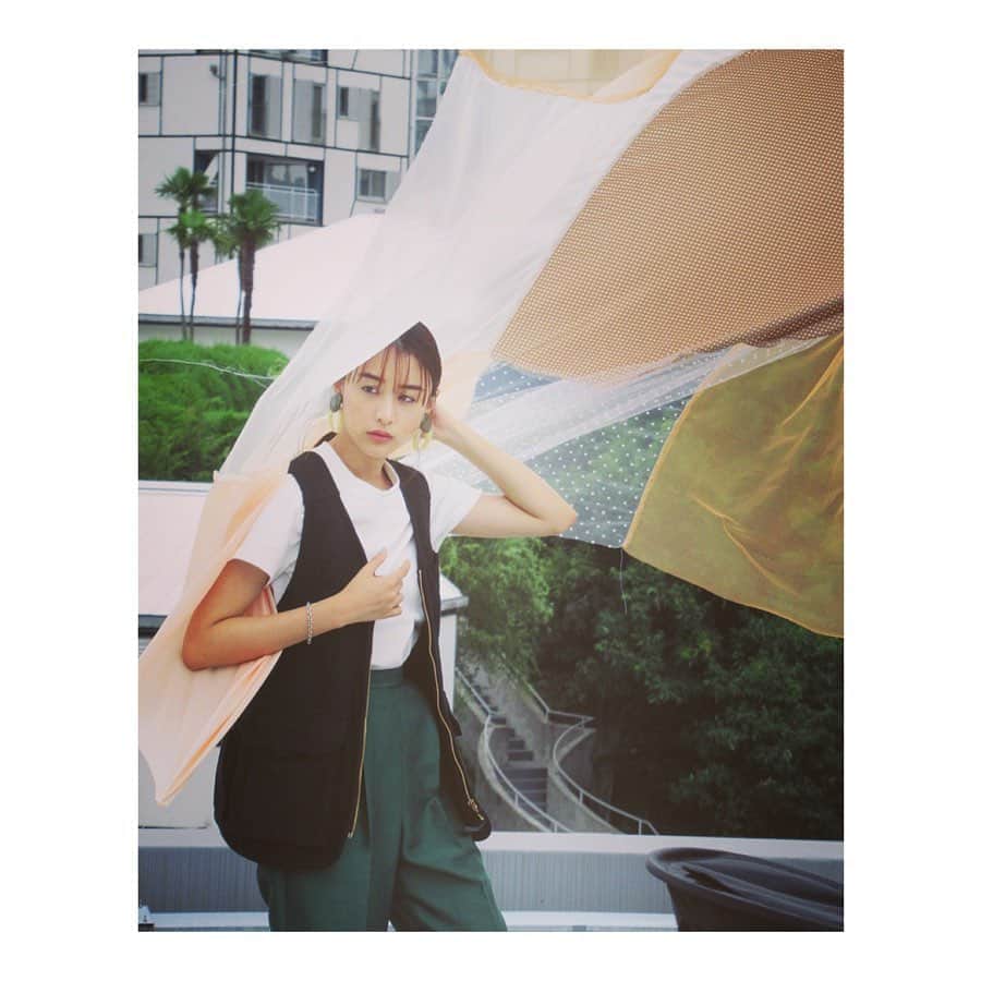 山本美月さんのインスタグラム写真 - (山本美月Instagram)「Spring載ってます！ 見てくださいな‪⸜( •⌄• )⸝‬」8月1日 20時02分 - mizuki_yamamoto_official