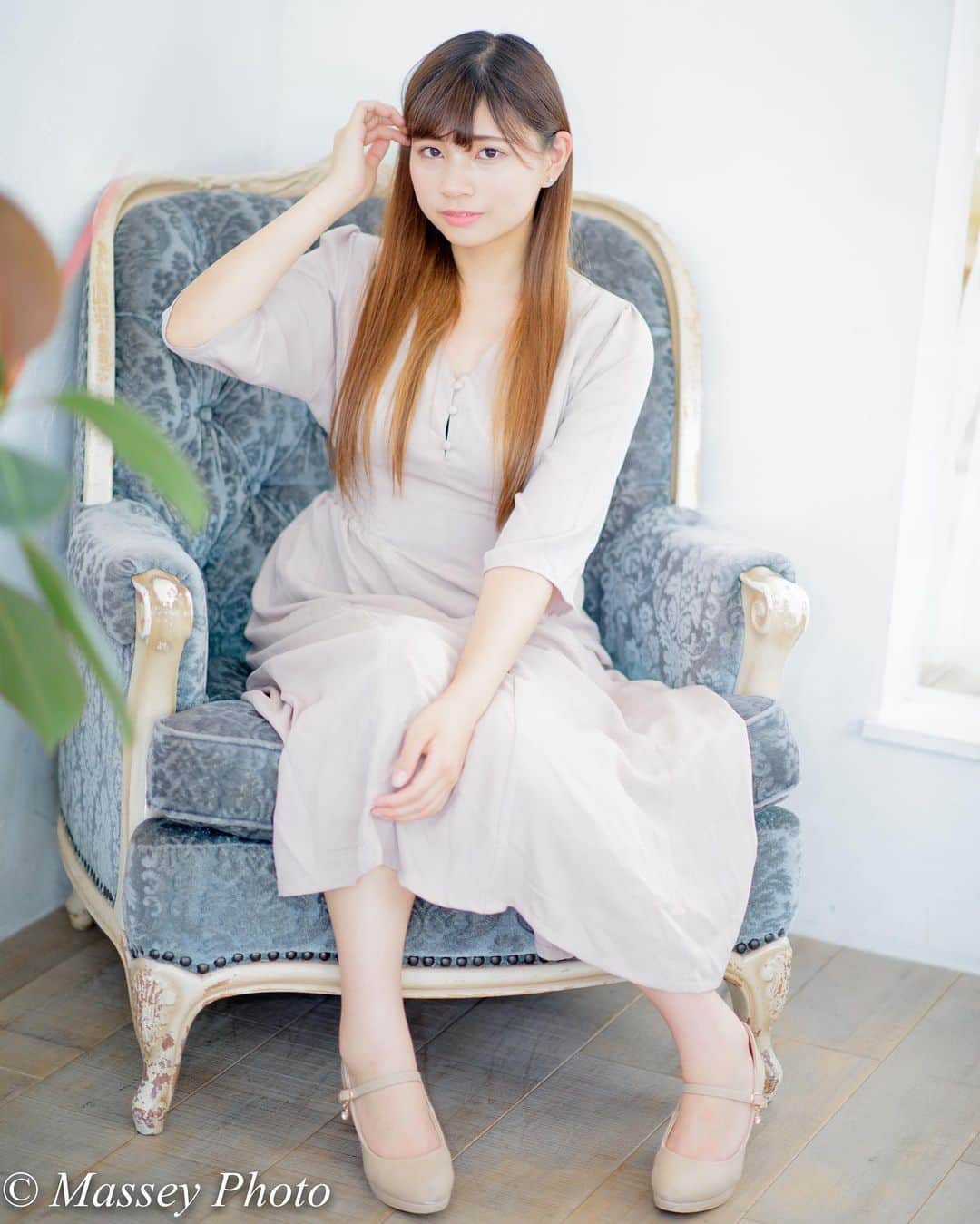 のインスタグラム：「. . . . 「Studio Pixie 下馬」で撮った写真です。 モデルは、夏目ありさちゃんです。 It is a picture taken in the studio “Studio Pixie Shimouma”. Her name is Arisa Natsume. . . #ポートレート #ポートレート女子 #ポートレートモデル #ポートレート撮影 #ポートレート部 #ポートレイト #ポトレ #被写体 #モデル #被写体モデル #写真部 #東京カメラ部 #サロンモデル #美脚 #夏目ありさ #撮影会モデル #撮影会の女神さま #portrait #excellent_portraits #girlsphoto #lovers_nippon_portrait #portrait_perfection #portraitphotography #japanesegirl #japanesemodel #model #tokyogirl #good_portraits_world #모델촬영 #인물사진」