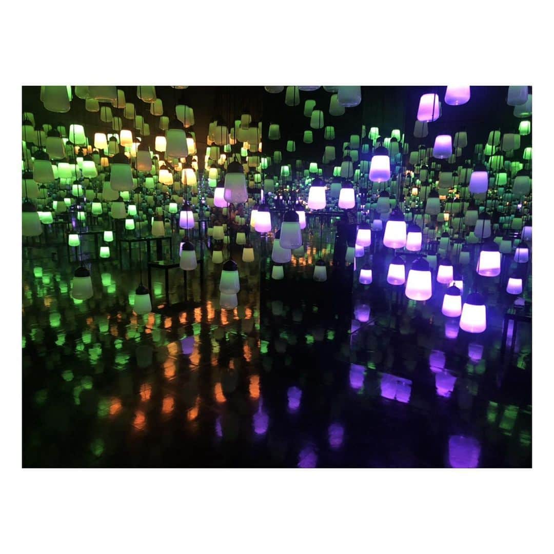伊藤舞さんのインスタグラム写真 - (伊藤舞Instagram)「✨ 光と色の織り成す世界。 . . #teamlab  #かみさまがすまう森  #佐賀 #武雄温泉 #御船山楽園」8月1日 21時12分 - maiito_fbs