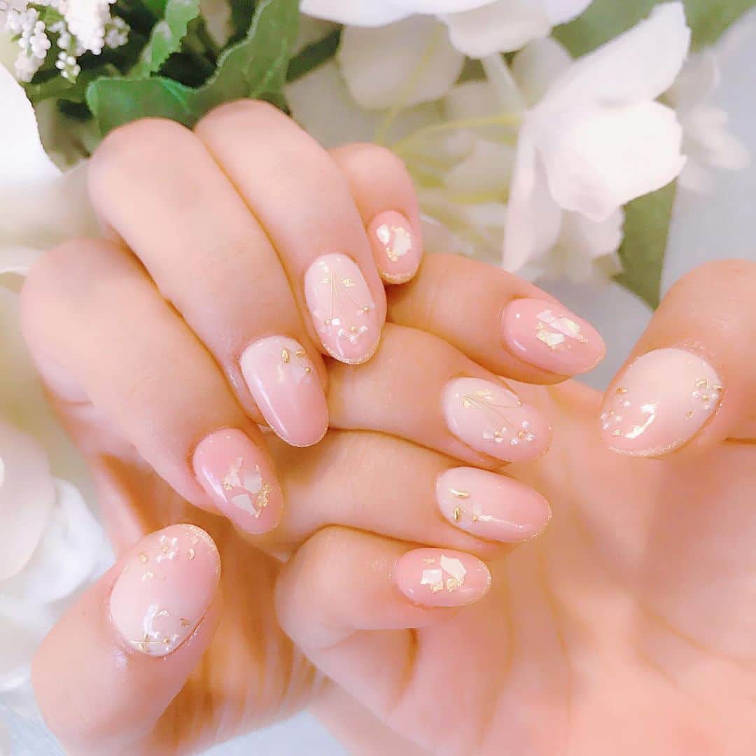 なかやまちえこのインスタグラム：「BONNE CHANCE絵里奈ちゃんネイル #nail #nails #nailart #ネイル #美甲 #ネイルアート  #clou #nagel #ongle #ongles #unghia #japanesenailart #manucure #네일 #젤네일 #네일아트 #네일리스트 #japanesenails #manicurist #gelnails #ワイヤーネイル #フラワーネイル #flowernails （デザインはお伝えいただいて😌🙏）」